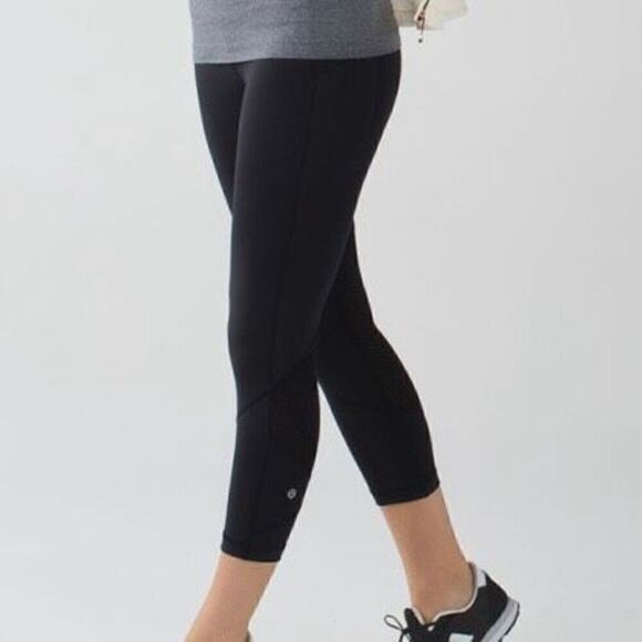 Lululemon Pace Rival Crop *22" - Picture 1 of 8